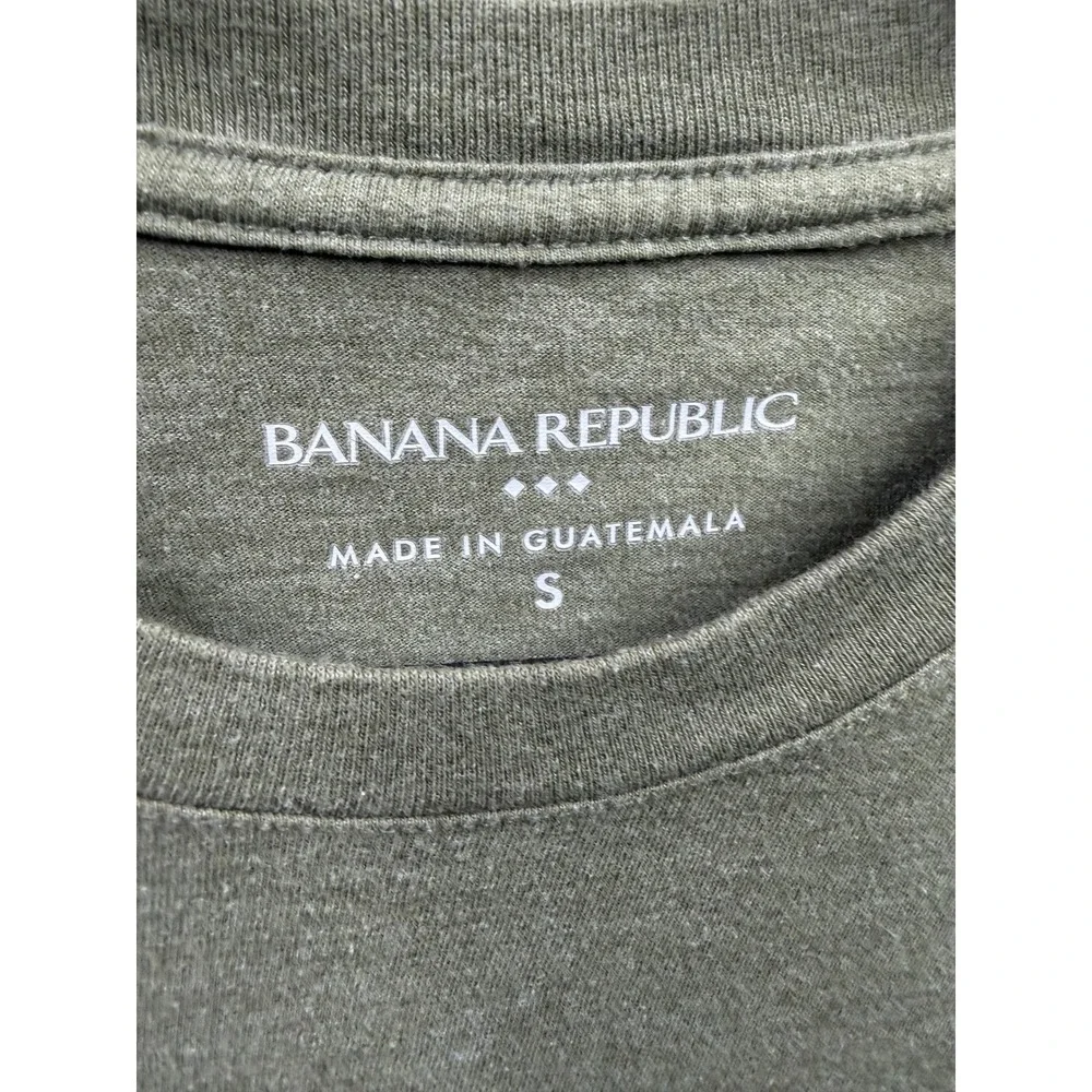 Banana‎ Republic Pocket T-Shirt Mens Green High Flying Airplane Graphic Small